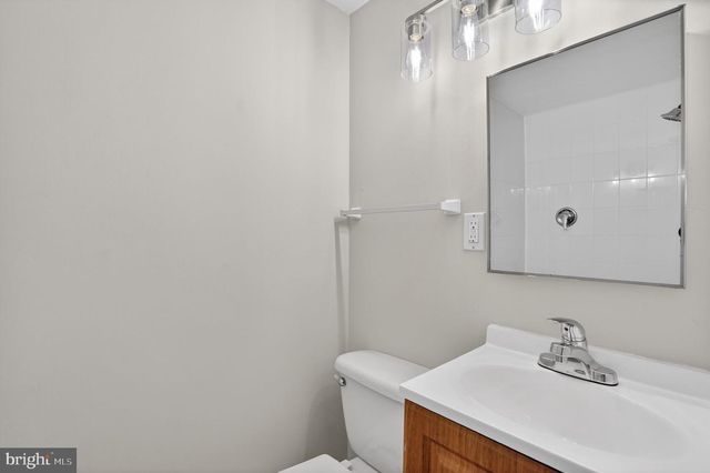 3052 SUGAR LN, Vienna, VA 22181