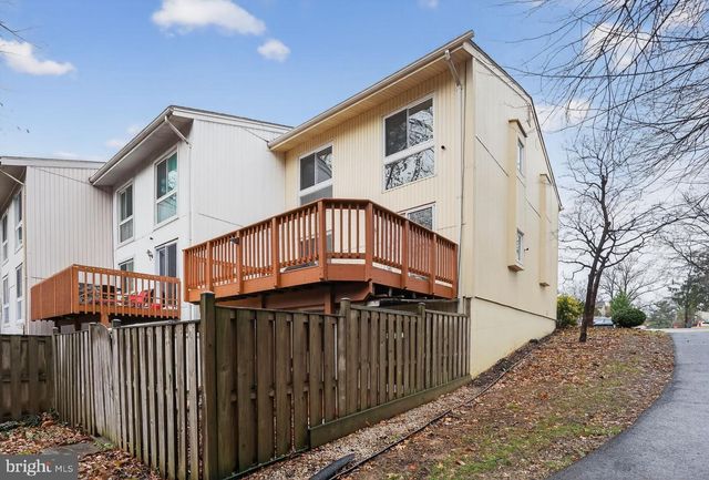 3052 SUGAR LN, Vienna, VA 22181