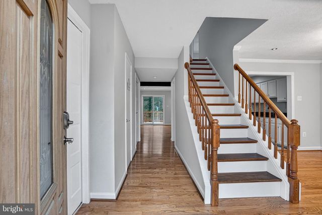 3052 SUGAR LN, Vienna, VA 22181