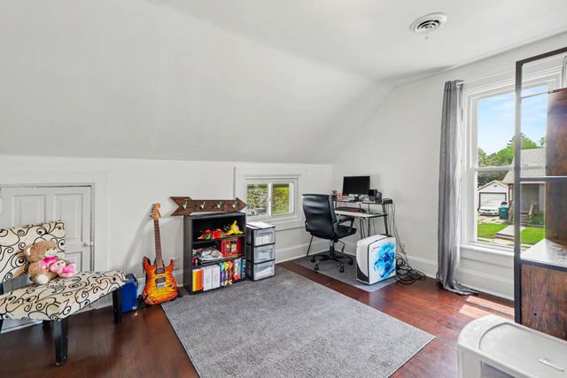 215 G Street, La Porte, IN 46350