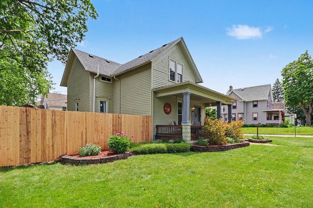 215 G Street, La Porte, IN 46350