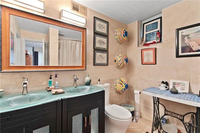 1232 Bernadette Lane NE, Atlanta, GA 30329