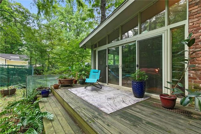 1232 Bernadette Lane NE, Atlanta, GA 30329