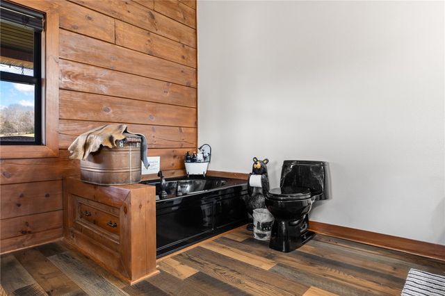 11400 NC 3700, Western Grove, AR 72685