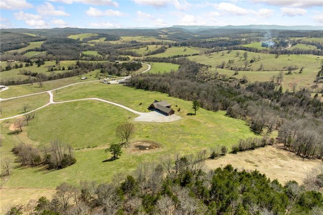 11400 NC 3700, Western Grove, AR 72685