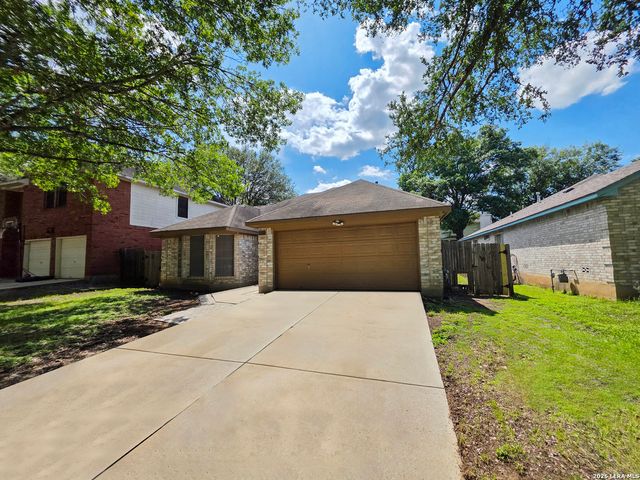 8423 Branch Hollow, Universal City, TX 78148