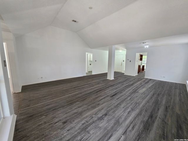 8423 Branch Hollow, Universal City, TX 78148