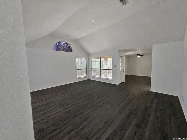 8423 Branch Hollow, Universal City, TX 78148