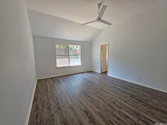 8423 Branch Hollow, Universal City, TX 78148