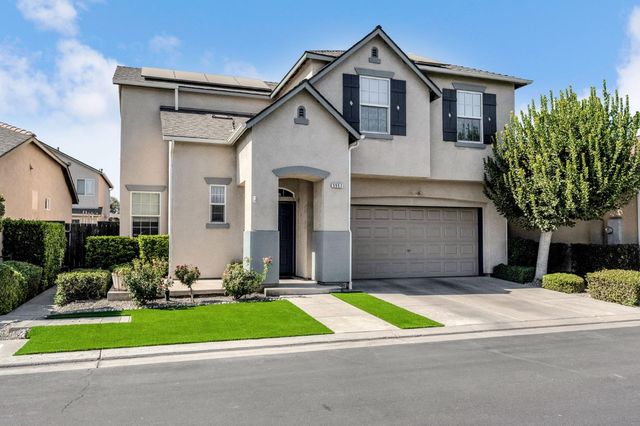 5557 N Citrus Lane, Fresno, CA 93711