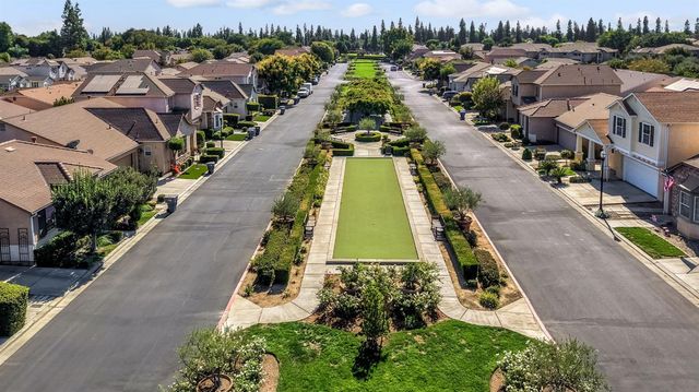 5557 N Citrus Lane, Fresno, CA 93711