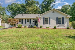 7509 Woodstream Drive, Charlotte, NC 28210