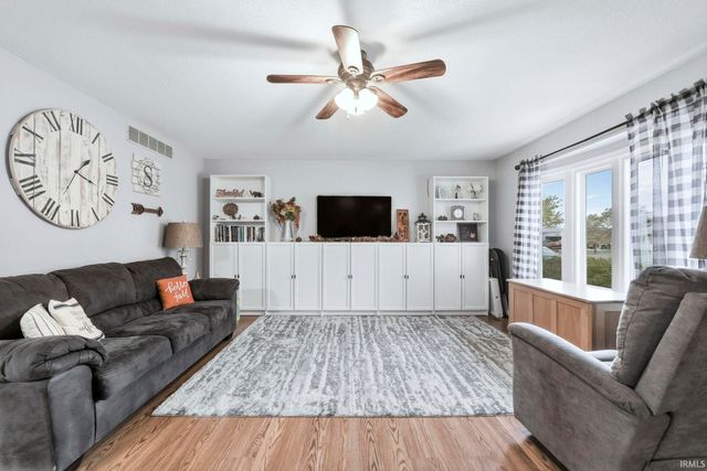 22036 Ash Street, Woodburn, IN 46797