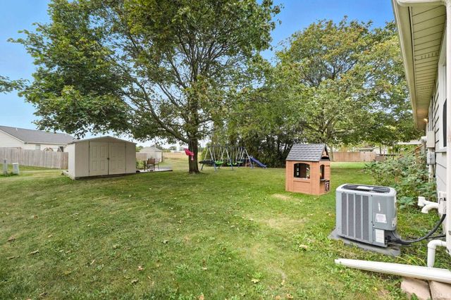 22036 Ash Street, Woodburn, IN 46797