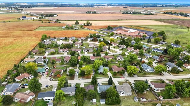 22036 Ash Street, Woodburn, IN 46797