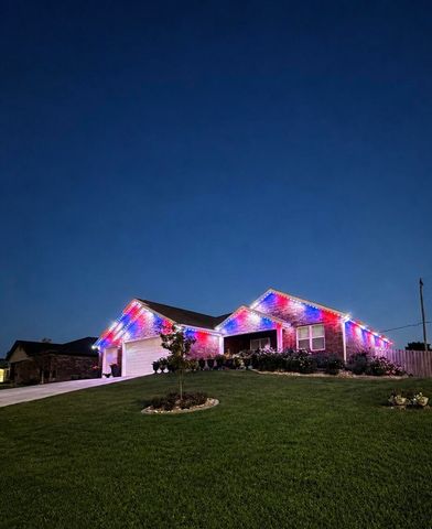 1500 E Silo Ridge Drive, Ozark, MO 65721
