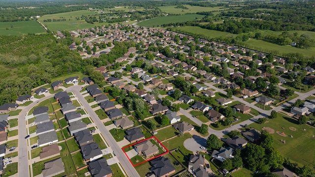 1500 E Silo Ridge Drive, Ozark, MO 65721