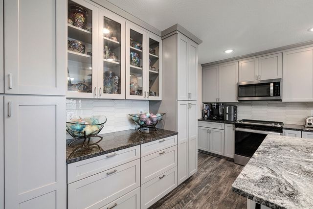 1500 E Silo Ridge Drive, Ozark, MO 65721
