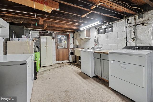 4609 MARBLEHEAD ST, Harrisburg, PA 17109