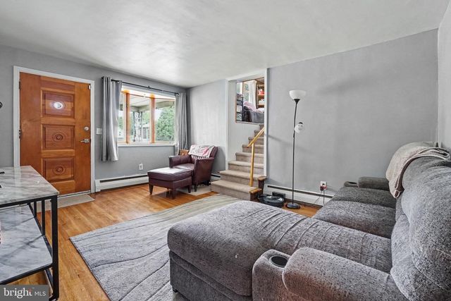 4609 MARBLEHEAD ST, Harrisburg, PA 17109