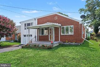 4609 MARBLEHEAD ST, Harrisburg, PA 17109