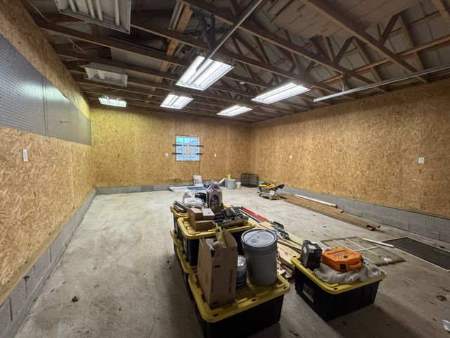 445 Market St, Clarksville, TN 37042