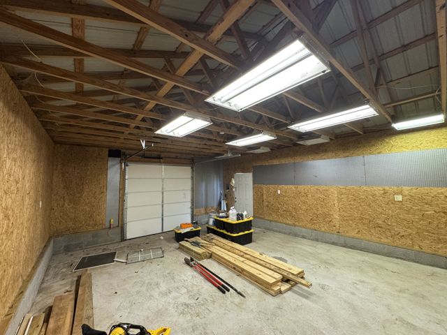 445 Market St, Clarksville, TN 37042