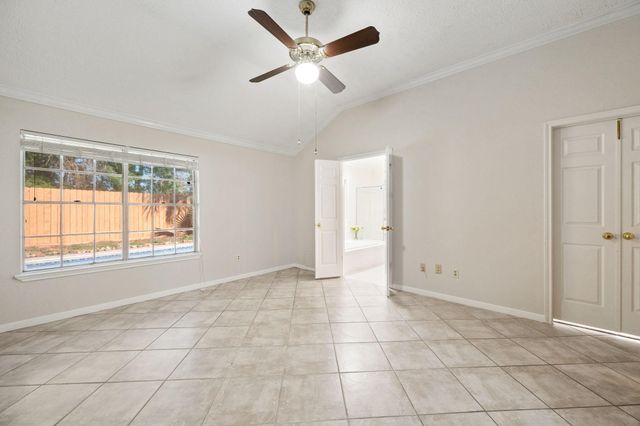 3007 Creek Manor Drive, Kingwood, TX 77339