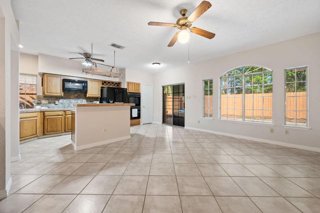 3007 Creek Manor Drive, Kingwood, TX 77339