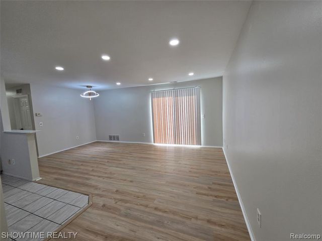 43441 Cape Drive, Sterling Heights, MI 48313