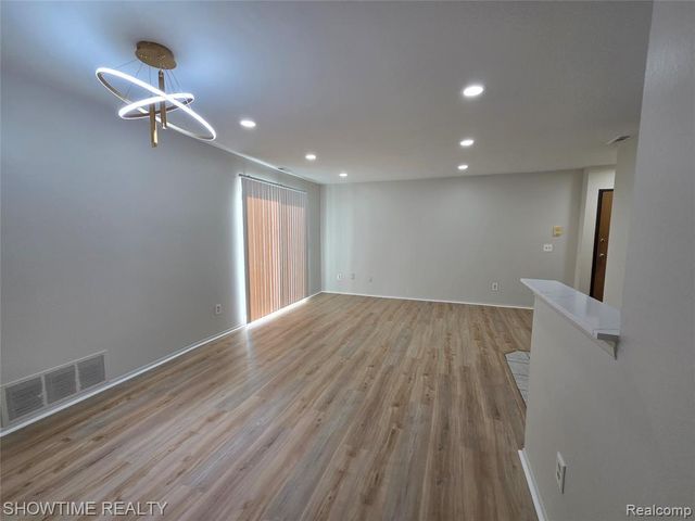 43441 Cape Drive, Sterling Heights, MI 48313