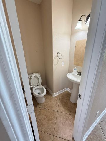 12503 Peppercreek Ln, Pearland, TX 77584