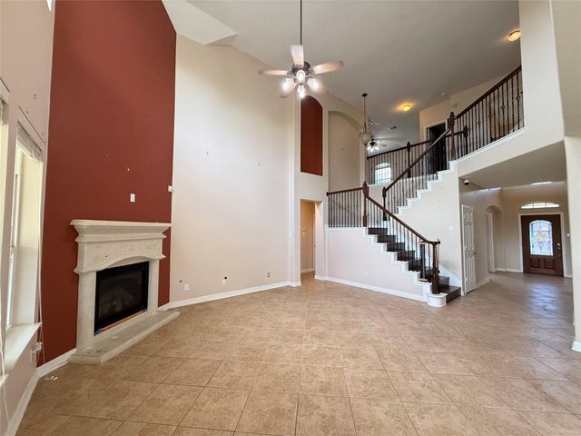 12503 Peppercreek Ln, Pearland, TX 77584