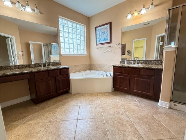 12503 Peppercreek Ln, Pearland, TX 77584