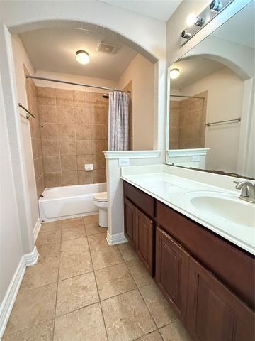 12503 Peppercreek Ln, Pearland, TX 77584