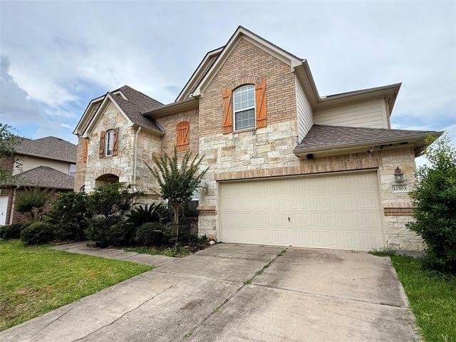 12503 Peppercreek Ln, Pearland, TX 77584