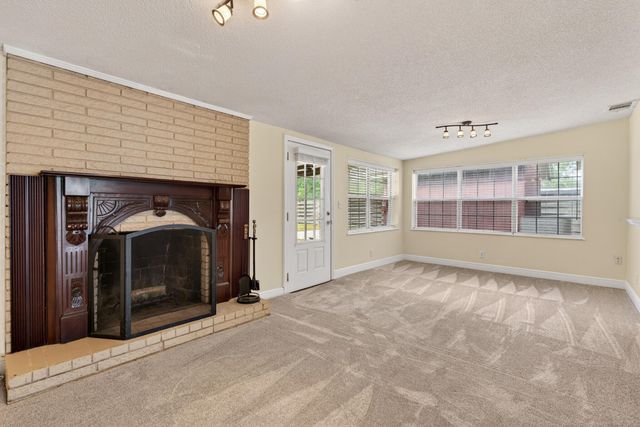 361 NE Gardner Drive, Fort Walton Beach, FL 32548