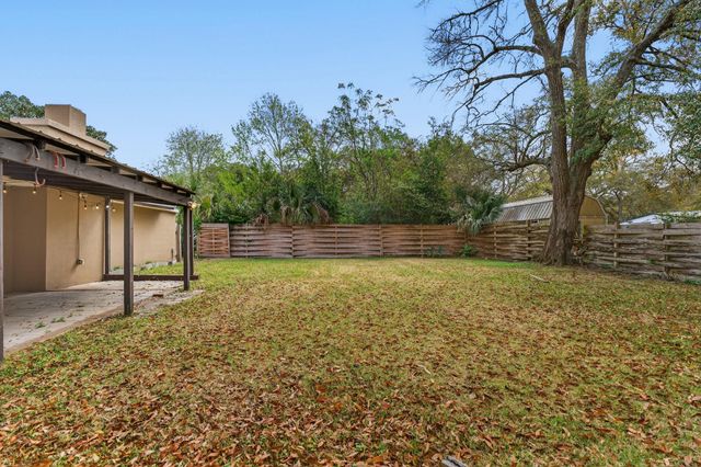 361 NE Gardner Drive, Fort Walton Beach, FL 32548