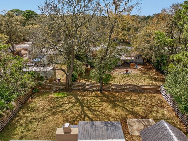 361 NE Gardner Drive, Fort Walton Beach, FL 32548