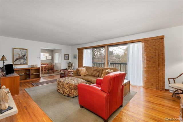 9801 Gibbs Road, Clarkston, MI 48348