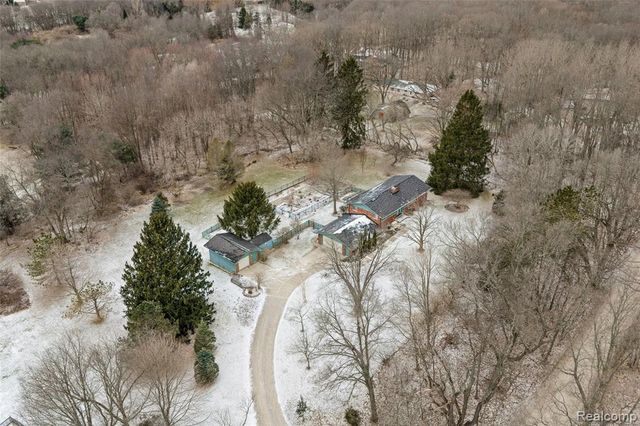 9801 Gibbs Road, Clarkston, MI 48348