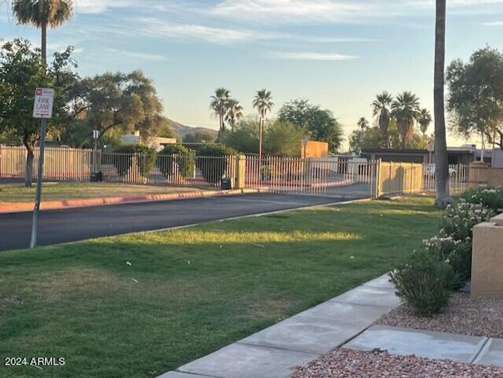 4901 S CALLE LOS CERROS Drive 265, Tempe, AZ 85282