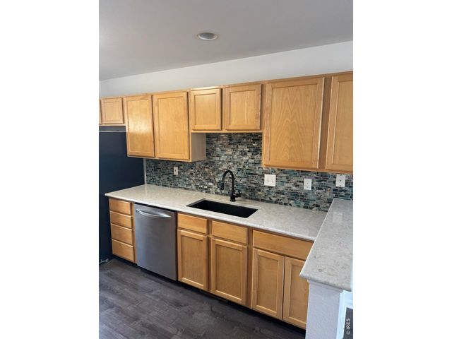 2155 Meadow Ct, Longmont, CO 80501