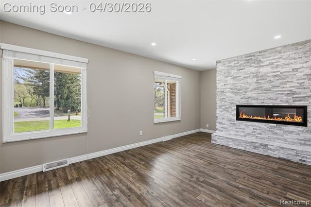 7978 Little Farm Lane, West Bloomfield, MI 48322