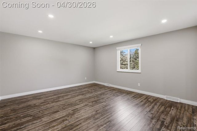 7978 Little Farm Lane, West Bloomfield, MI 48322