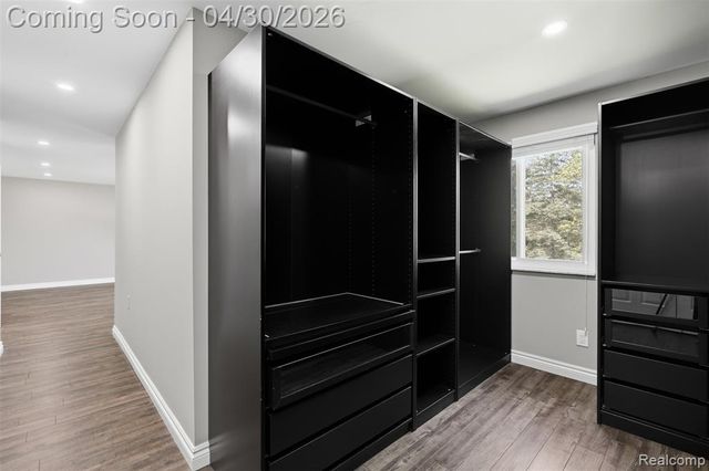 7978 Little Farm Lane, West Bloomfield, MI 48322
