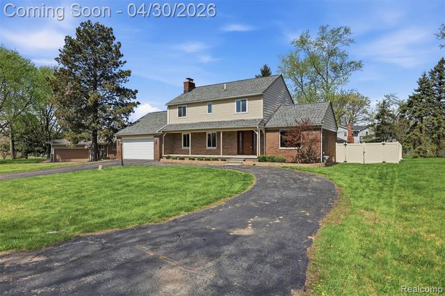 7978 Little Farm Lane, West Bloomfield, MI 48322