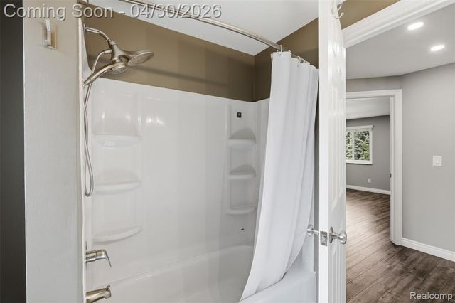 7978 Little Farm Lane, West Bloomfield, MI 48322