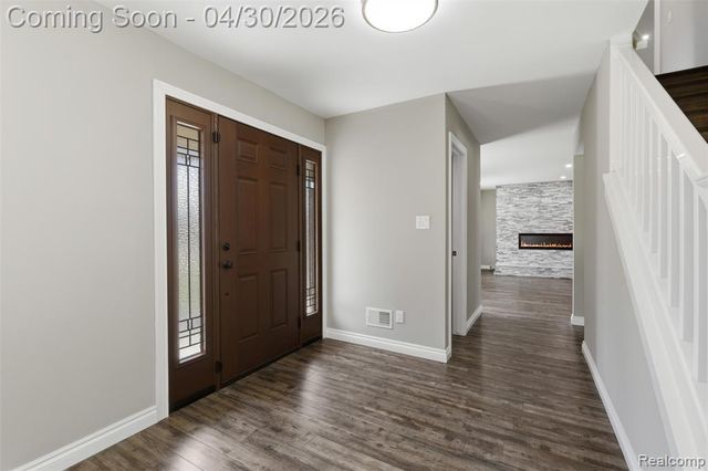7978 Little Farm Lane, West Bloomfield, MI 48322
