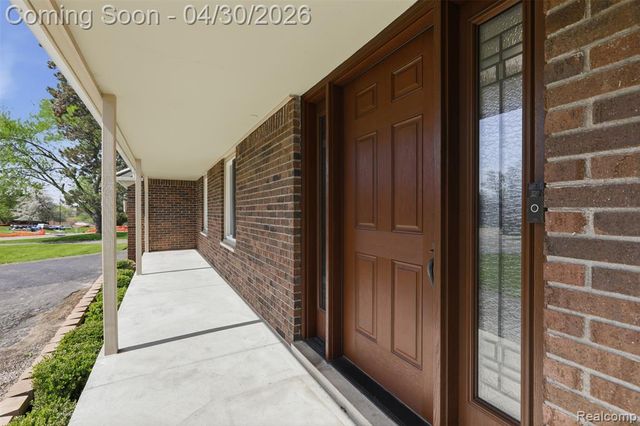 7978 Little Farm Lane, West Bloomfield, MI 48322